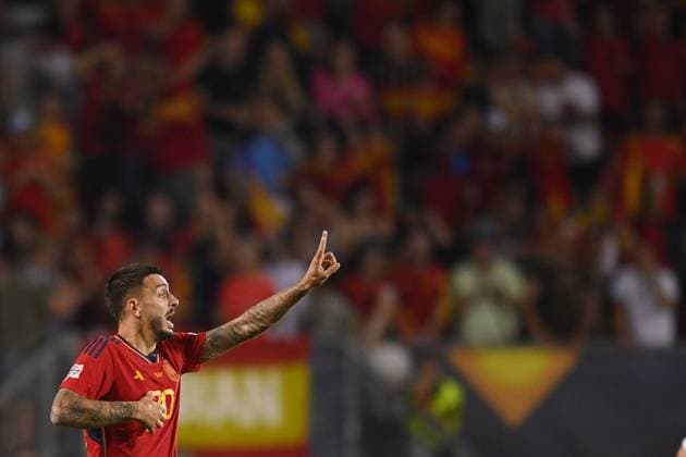 Foto Fabio Ferrari LaPresse 15 Giugno 2023 - Enschede, Paesi Bassi - calcio - Spagna v Italia - Uefa Nations League - Semi-finale - FC Twente Stadion-Enschede. Nella foto: Joselu (Spain) esultanza dopo il gol 2-1 June 15, 2023 Enschede, Netherland - sport, calcio - Spain v Italy - Uefa Nations League - Semi-finale - FC Twente Stadion-Enschede. In the pic: Joselu (Spain) celebrates goal 2-1  Copyright: xFabioxFerrari LaPresse FerrariFax