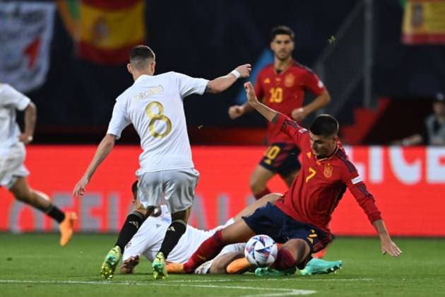 Jorginho Jorge Luiz Frello Filho (Italy)Alvaro Morata (Spain) during the UEFA Nations League 2022-2023 match between Spain 2-1 Italy at De Grolsh Veste Stadium on June 15, 2023 in Enschede, Netherlands. Noxthirdxpartyxsales  (221590141)