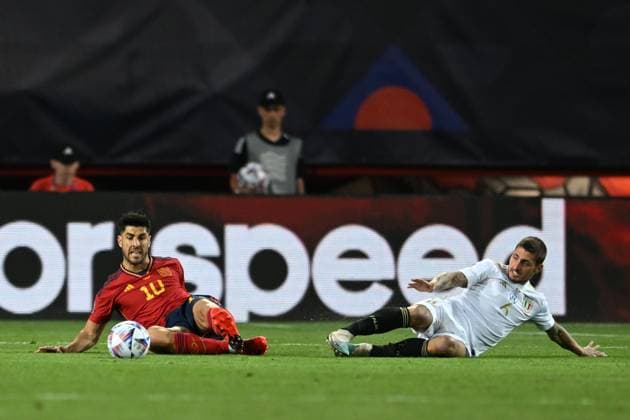 Marco Asensio (Spain)Marco Verratti (Italy) during the UEFA Nations League 2022-2023 match between Spain 2-1 Italy at De Grolsh Veste Stadium on June 15, 2023 in Enschede, Netherlands. Noxthirdxpartyxsales  (221591839)