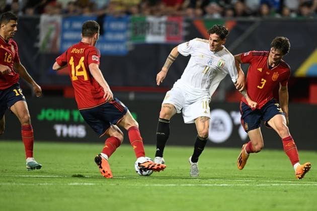 Robin Le Normand (Spain)Nicolo Zaniolo (Italy)Aymeric Laporte (Spain)Rodri Hernandez (Spain) during the UEFA Nations League 2022-2023 match between Spain 2-1 Italy at De Grolsh Veste Stadium on June 15, 2023 in Enschede, Netherlands. Noxthirdxpartyxsales  (221592477)