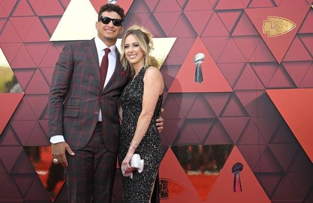 Sport Bilder des Tages June 15, 2023, Kansas City, MISSOURI: Kansas City Chiefs quarterback Patrick Mahomes and his wife, Brittany, on the red carpet at Union Station arriving for the Super Bowl LVII championship ring ceremony on Thursday, June 15, 2023, in Kansas City, Missouri. Kansas City - ZUMAm67_ 0260142860st Copyright: xTammyxLjungbladx