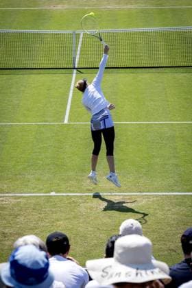 Tennis, WTA-Turnier in s Hertogenbosch ROSMALEN - Aliaksandra Sasnovich (BLR) in action against Liudmila Samsonova (RUS) on the fifth day of the Libema Open tennis tournament in Rosmalen. AP SANDER KING xVIxANPxSportx xxANPxIVx 471737420 originalFilename: 471737420.jpg