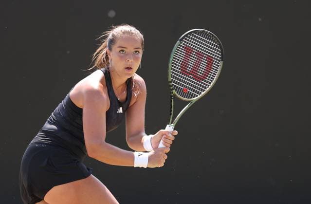 Mandatory Credit: Photo by Ryan Browne Shutterstock (13961298ae) Jodie Burrage of Great Britain during her quarter-final match against Magdalena Frech of Poland. Rothesay Open, Day Five, Tennis, Nottingham Tennis Centre, Nottingham, UK - 16 Jun 2023 Rothesay Open, Day Five, Tennis, Nottingham Tennis Centre, Nottingham, UK - 16 Jun 2023 Copyright: xRyanxBrowne Shutterstockx 13961298ae