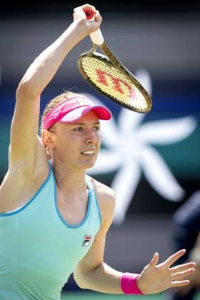 Tennis, WTA-Turnier in s Hertogenbosch ROSMALEN - Ekaterina Alexandrova (RUS) in action against Emina Bektas (USA) on the fifth day of the Libema Open tennis tournament in Rosmalen. AP SANDER KING xVIxANPxSportx xxANPxIVx 471745182 originalFilename: 471745182.jpg