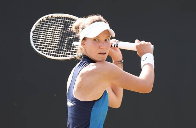 Mandatory Credit: Photo by Ryan Browne Shutterstock (13961298en) Viktorija Golubic of Switzerland during her quarter-final match against Heather Watson of Great Britain. Rothesay Open, Day Five, Tennis, Nottingham Tennis Centre, Nottingham, UK - 16 Jun 2023 Rothesay Open, Day Five, Tennis, Nottingham Tennis Centre, Nottingham, UK - 16 Jun 2023 Copyright: xRyanxBrowne Shutterstockx 13961298en