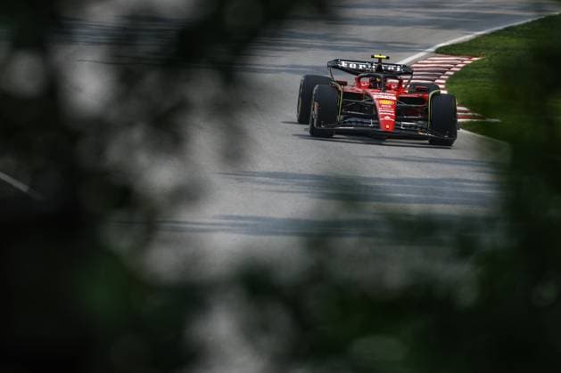 55 SAINZ Carlos (spa), Scuderia Ferrari SF-23, action during the Formula 1 Pirelli Grand Prix du Canada, 8th round of the 2023 Formula One World Championship, WM, Weltmeisterschaft from June 16 to 18, 2023 on the Circuit Gilles Villeneuve, in MontrÃ al, Canada - F1 - CANADIAN GRAND PRIX 2023 DPPI Panoramic  00123020__R3_1280