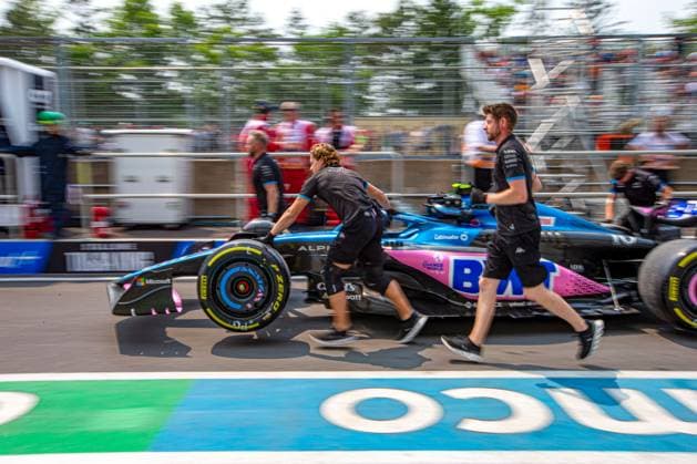BWT Alpine F1 Team mechanicals at work on the car .during day2, Friday, of FORMULA 1 PIRELLI GRAND PRIX DU CANADA 2023 - from 15th to 18th June 2023 in Montreal, Quebec, Canada Montreal Canada - ZUMAc04_ 20230616_zaf_c04_141 Copyright: xStefanoxFacchinx