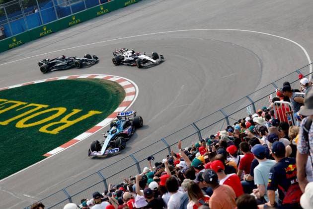 10 GASLY Pierre (fra), Alpine F1 Team A523, action 22 TSUNODA Yuki (jap), Scuderia AlphaTauri AT04, action during the Formula 1 Pirelli Grand Prix du Canada, 8th round of the 2023 Formula One World Championship, WM, Weltmeisterschaft from June 16 to 18, 2023 on the Circuit Gilles Villeneuve, in MontrÃ al, Canada - F1 - CANADIAN GRAND PRIX 2023 DPPI Panoramic  00123020_F12023GP09CAN_JK055408