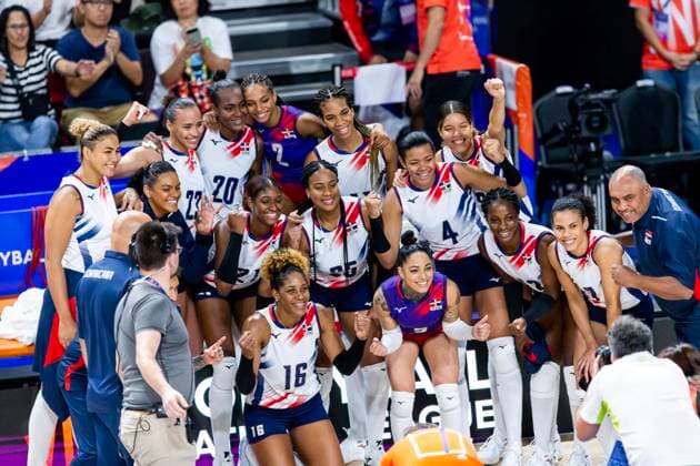 June 17, 2023, Hong Kong, Hong Kong: Team Dominican Republic celebrate their victory after the preliminary match of FIVB Volleyball Nations League Hong Kong 2023 between Dominican Republic and Canada at Hong Kong Coliseum. Final Score; Dominican Republic 3:2 Canada. Hong Kong Hong Kong - ZUMAs197 20230617_zaa_s197_195 Copyright: xBenxLaux