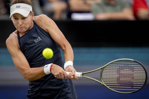 ROSMALEN - Veronika Kudermetova (RUS) in action against Ekaterina Alexandrova (RUS) during the final of the Libema Open tennis tournament in Rosmalen. AP SANDER KING xVIxANPxSportx xxANPxIVx 471899542 originalFilename: 471899542.jpg