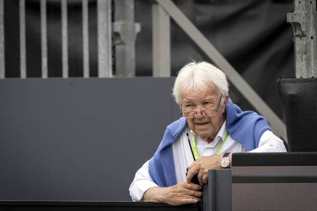 ROSMALEN - Michel Willems ATP, Tennis Herren referee, controls the field during the women s singles final of the Libema Open tennis tournament in Rosmalen. AP SANDER KING xVIxANPxSportx xxANPxIVx 471900455 originalFilename: 471900455.jpg