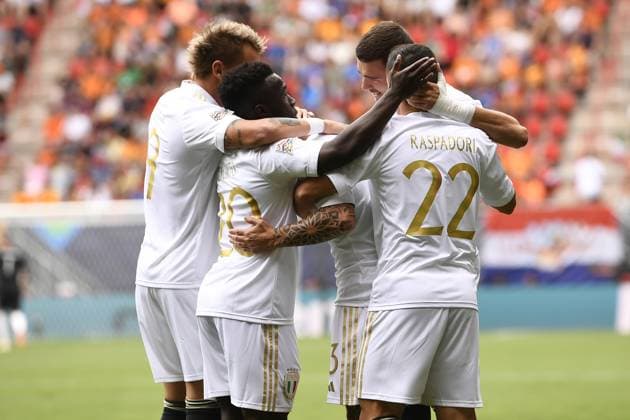 Fußball, Nations League, Spiel um Platz 3, Niederlande - Italien Foto Fabio Ferrari LaPresse 18 Giugno 2023 - Enschede, Paesi Bassi - calcio - Olanda v Italia- Uefa Nations League - Finale 3 4 posto - FC Twente Stadion-Enschede. Nella foto: esultanza Federico Dimarco (Italy) dopo il gol 0-1 June 18, 2023 Enschede, Netherland - sport, calcio - Netherland v Italy - Uefa Nations League - Final 3 4 place - FC Twente Stadion-Enschede. In the pic: Federico Dimarco (Italy) celebrates goal 0-1  Copyright: xFabioxFerrari LaPressex