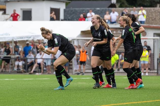 Selma Fohrer Borussia Moenchengladbach cheers the goal to 1 3, SV Elversberg vs Borussia Moenchengladbach, football, women, promotion relegation, season 2022 2023, 18 06 2023 SV Elversberg vs Borussia Moenchengladbach, football, women, promotion relegation, season 2022 2023, 18 06 2023 Copyright: xEibner-Pressefoto AlexanderxNeisx EP_ANS