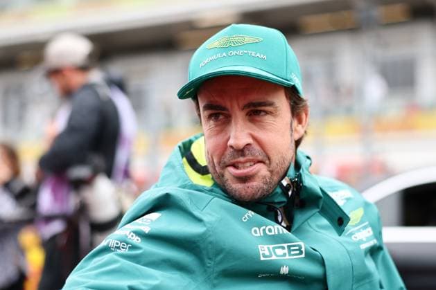 F1 Grand Prix Of Canada Previews Fernando Alonso of Aston Martin Aramco during the drivers parade ahead of the Formula 1 Grand Prix of Canada at Circuit Gilles Villeneuve in Montreal, Canada on June 18, 2023. Montreal Canada  Copyright: xJakubxPorzyckix originalFilename:porzycki-f1grandp230618_nperd.jpg
