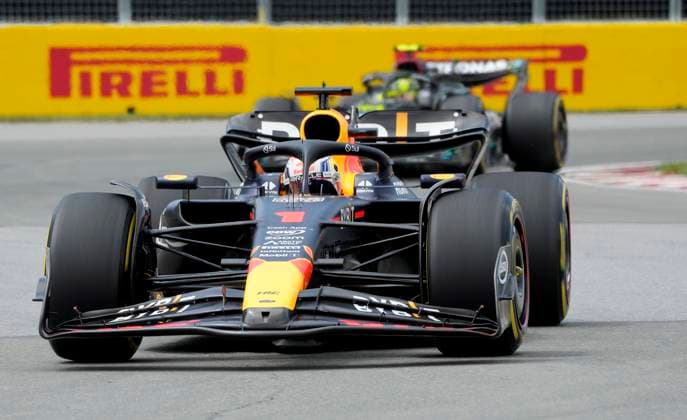 June 18, 2023, Montreal, PQ, CANADA: Red Bull Racing Max Verstappen, of the Netherlands, rides in front of Aston Martin driver Fernando Alonso, of Spain, during Formula One auto racing action at the Canadian Grand Prix in Montreal, Sunday, June 18, 2023. Canada News - June 18, 2023 - ZUMAc35_ 20230618_zaf_c35_025 Copyright: xPaulxChiassonx