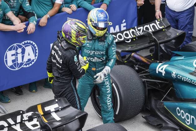 ALONSO Fernando (spa), Aston Martin F1 Team AMR23, portrait HAMILTON Lewis (gbr), Mercedes AMG F1 Team W14, portrait during the Formula 1 Pirelli Grand Prix du Canada, 8th round of the 2023 Formula One World Championship, WM, Weltmeisterschaft from June 16 to 18, 2023 on the Circuit Gilles Villeneuve, in Montrà al, Canada - F1 - CANADIAN GRAND PRIX 2023 - RACE DPPI Panoramic 00123021__R5_1043