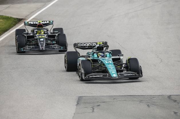 14 ALONSO Fernando (spa), Aston Martin F1 Team AMR23, action 44 HAMILTON Lewis (gbr), Mercedes AMG F1 Team W14, action during the Formula 1 Pirelli Grand Prix du Canada, 8th round of the 2023 Formula One World Championship, WM, Weltmeisterschaft from June 16 to 18, 2023 on the Circuit Gilles Villeneuve, in Montrà al, Canada - F1 - CANADIAN GRAND PRIX 2023 - RACE DPPI Panoramic 00123021__R3_3164