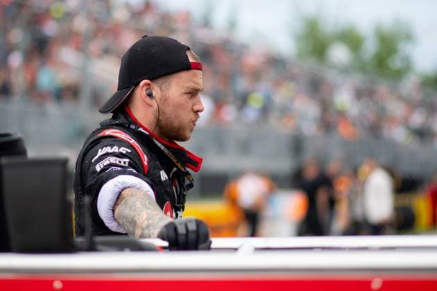 Haas mechanic, grid, CAN, Formula 1 World Championship, Canadian Grand Prix, Circuit de Gilles Villeneuve Montreal, race, 18 06 2023 CAN, Formula 1 World Championship, Canadian Grand Prix, Circuit de Gilles Villeneuve Montreal, race, 18 06 2023 Montreal Copyright: xEibner Memmlerx EP_MMR