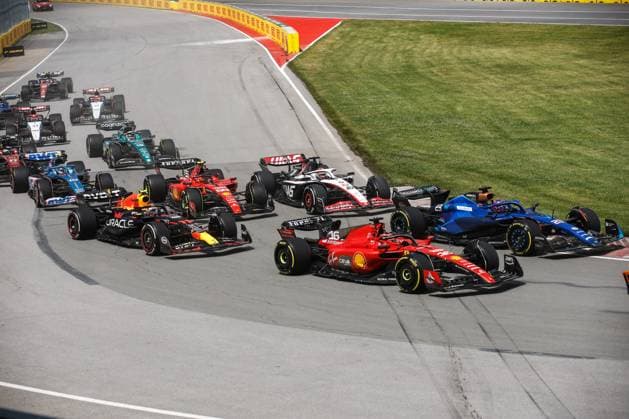 Start, 16 Charles Leclerc MCO, Scuderia Ferrari , 23 Alexander Albon THA, Williams Racing , 11 Sergio Perez MEX, Oracle Red Bull Racing , 55 Carlos Sainz ESP, Scuderia Ferrari , 20 Kevin Magnussen DNK, MoneyGram Haas F1 Team , F1 Grand Prix of Canada at Circuit Gilles Villeneuve on June 18, 2023 in Montreal, Canada Photo by HOCH ZWEI Montreal Canada