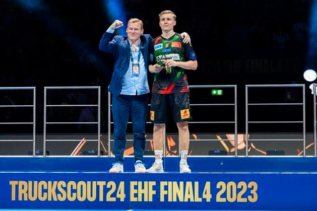 Koeln, Germany 17 June 2032 Handball EHF CL Final4 22 23 Final SC Magdeburg Kielce v li Sven Schmidt, Managing Director Marketing Sales at Maschinensucher de Gisli Thorgeir Kristjansson SC Magdeburg Koeln Lanxess Arena Nordrhein Westfalen Germany
