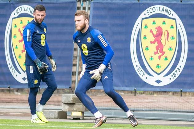 Scotland UEFA EURO, EM, Europameisterschaft,Fussball 2024 Qualifiers national team, Nationalteam Training Zander Clark( 21) (Heart of Midlothian) of Scotland National Team warms up with the keepers during the UEFA Euro 2024 Qualification Scotland National Team training session for Scotland at Hampden Park, Glasgow, United Kingdom on 19 June 2023. Editorial use only , Copyright: xColinxPoultneyx PSI-17557-0017