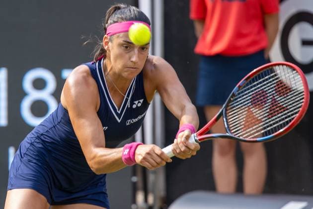 Berlin, 19 06 23, Tennis Grass Court Championships Berlin at Steffi Graf Stadium women, singles, sixteenth finals, Garcia France Lisicki Germany Carolina Garcia France returns a ball bedt1open 2023 Grass Court Championships Berlin