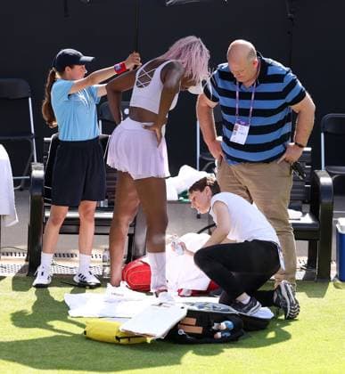 Mandatory Credit: Photo by Ryan Browne Shutterstock (13975088bc) Venus Williams of the USA receives treatment during her match with Camila Giorgi of Italy. Rothesay Classic, Day One, Tennis, Edgbaston Priory Club, Birmingham, UK - 19 Jun 2023 Rothesay Classic, Day One, Tennis, Edgbaston Priory Club, Birmingham, UK - 19 Jun 2023 Copyright: xRyanxBrowne Shutterstockx 13975088bc
