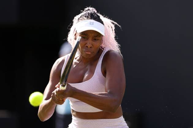 Mandatory Credit: Photo by Ryan Browne Shutterstock (13975088bl) Venus Williams of the USA during her round of 32 match with Camila Giorgi of Italy. Rothesay Classic, Day One, Tennis, Edgbaston Priory Club, Birmingham, UK - 19 Jun 2023 Rothesay Classic, Day One, Tennis, Edgbaston Priory Club, Birmingham, UK - 19 Jun 2023 Copyright: xRyanxBrowne Shutterstockx 13975088bl