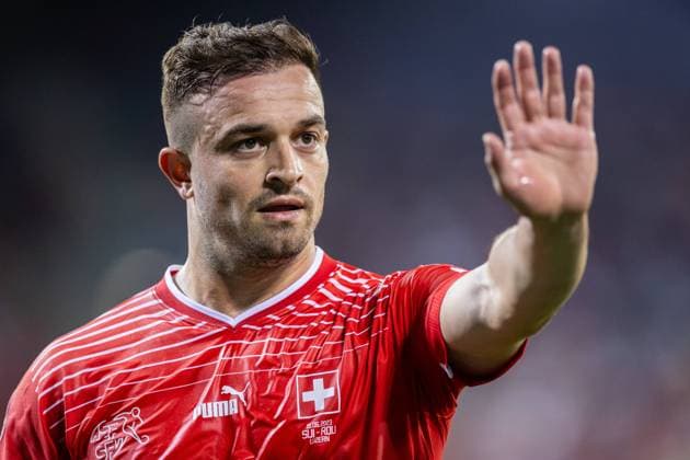 19 06 2023, Lucerne, swisspoor arena, European Qualifiers Switzerland Romania, 23 Xherdan Shaqiri Switzerland thanks Swiss fans Lucerne swisspoor arena Lucerne Switzerland  Copyright: xJustPictures.ch VedranxGalijasx