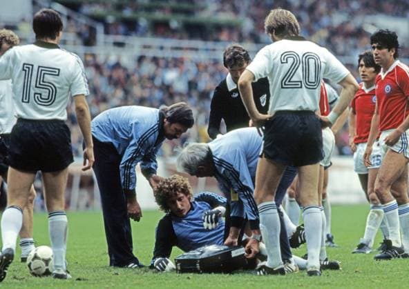 20.06.82 Deutschland - Chile Spanien, Gijon, 20.06.1982, Fussball, FIFA WM 1982 in Spanien, Deutschland - Chile (4:1): Harald Toni Schumacher (Deutschland). *** 20 06 82 Germany Chile Spain, Gijon, 20 06 1982, Football, FIFA World Cup 1982 in Spain, Germany Chile 4 1 Harald Toni Schumacher Germany