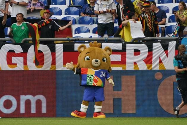Mascot of the European Championship 2024 in Germany is presented and runs a stadium lap 20 06 2023 Germany vs Colombia, Veltins Arena auf Schalke, Gelsenkirchen, friendly match,