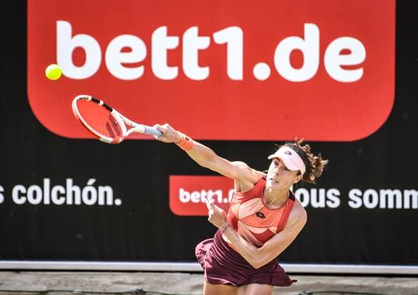 21 06 2023, xlakx, sports tennis, WTA Tour 2023 in Berlin emspor, v l Alize Cornet France Berlin