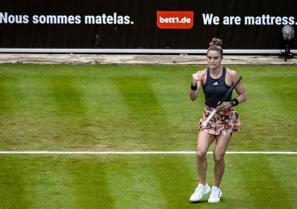 21 06 2023, xlakx, sports tennis, WTA Tour 2023 in Berlin emspor, v l Maria Sakkari Greece ,jubilation,joy Berlin