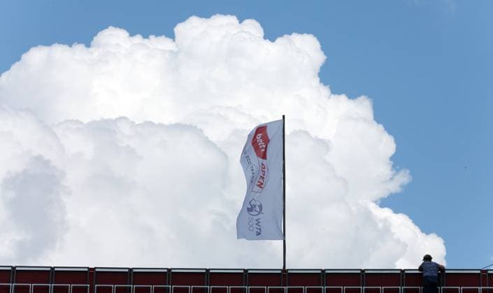 thick clouds move over the tennis court, center court on the tennis court of LTTC Rot Weiss e V Steffi Graf stadium tennis bett1 open WTA 500 tournament on grass women season 2022 2023 21 06 2023