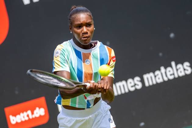 Berlin, 21 06 23, Tennis Grass Court Championships Berlin at Steffi Graf Stadium Women, Doubles, Jule Niemeier and Noma Noha Akugue GER Alexa Guarachi CHI and Erin Routliffe NZL Noma Noha Akugue Germany returns the ball bett1open 2023 Grass Court Championships Berlin