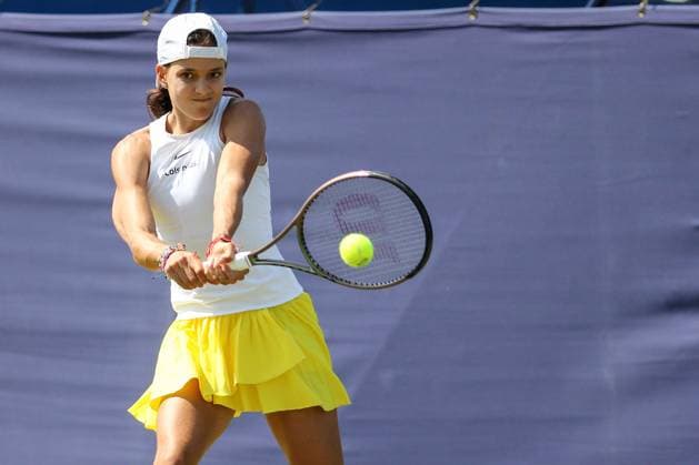 Ilkley Tennis Club, England, June 21st 2023: Emiliana Arango during the W100 Ilkley against Lesley Pattinama-Kerkhove at Ilkley Tennis Club (Sean Chandler SPP) Copyright: xSeanxChandlerx xSPPx spp-en-SeChSp-W100 Ilkley - Lesley Pattinama-Kerkhove v Emiliana Arango - Ilkley Tennis Club-6