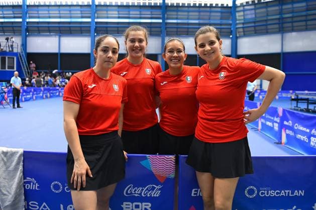 (L-R), Yadira Silva, Arantxa Cossio, Clio Barcenas, Monica Serrano of Mexico during the game Mexico vs Costa Rica, corresponding to the first stage of Womens Team Table tennis, Tischtennis at the Central American and Caribbean Games San Salvador 2023, at EL Polvorin Sports Complex, on June 21, 2023. <br><br> (I-D), Yadira Silva, Arantxa Cossio, Clio Barcenas, Monica Serrano of Mexico durante el juego Mexico vs Costa Rica, correspondiente a la primera ronda de Tenis de Mesa Femenil por equipos en los Juegos Centroamericanos y del Caribe San Salvador 2023, en el Complejo Deportivo EL Polvorin, el 21 de Junio de 2023. JCC San Salvador 2023 Mexico vs Costa Rica