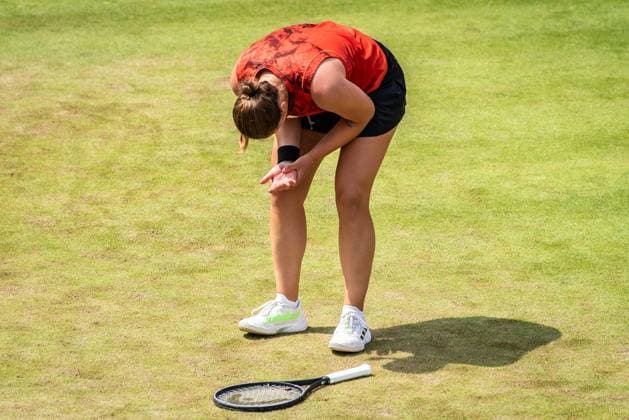 Bett1 Open WTA 500 Berlin, 22 06 2023 Jule Niemeier Germany falls during match and injures Bett1 Open WTA 500 Steffi Graf Stadium, Rot Weiss Tennis Club, Berlin, 22 06 2023 Bett1Open Copyright: xBEAUTIFULxSPORTS LucianoxLimax