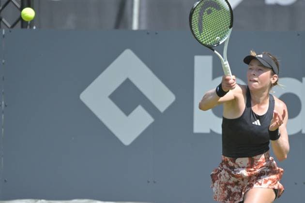 24 06 2023, xbrx, tennis Bad Homburg Open WTA 250, emspor, v l Volynets, Katie USA , focused, concentrated, plays the ball Bad Homburg.