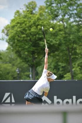 24 06 2023, xbrx, tennis Bad Homburg Open WTA 250, emspor, v l Teichmann, Jil SUI , focused, concentrated, plays the ball Bad Homburg