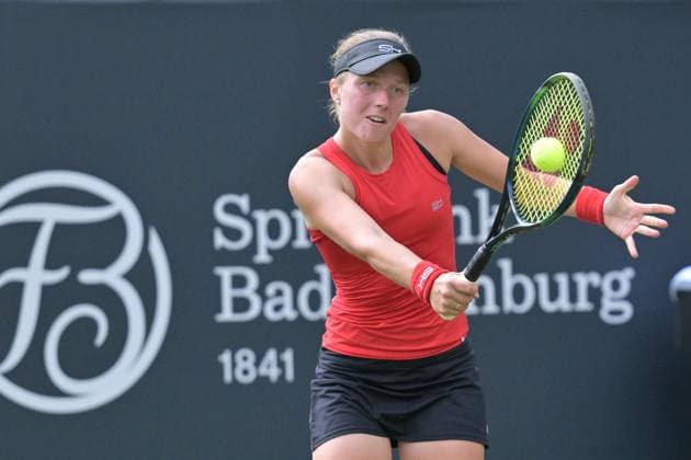 24 06 2023, xbrx, tennis Bad Homburg Open WTA 250, emspor, v l Papadakis, Lena GER , plays the ball, focused, concentrated Bad Homburg