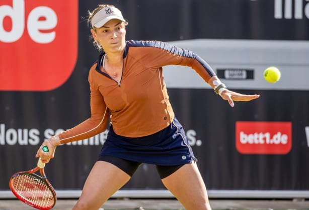 Berlin, 24 06 23, Tennis Grass Court Championships Berlin at Steffi Graf Stadium Women, Singles, Semi Final, Maria Sakkari GRE vs Donna Vekic CRO Donna Vekic returns the ball bett1open 2023 Grass Court Championships Berlin