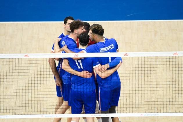 Joie des joueurs de France - VOLLEYBALL : Canada vs France - Orleans - 24 06 2023 FedericoPestellini Panoramic  
