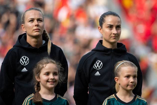 Merle Frohms Germany, 01 , Sara Daebritz Germany, 13 , during the national anthem, GER, Germany vs Vietnam, DFB Womens National Football Team, friendly match, season 2022 2023, 24 06 2023 GER, Germany vs Vietnam, DFB Womens National Football Team, friendly match, season 2022 2023, 24 06 2023 Offenbach, Germany. Copyright: xEibner-Pressefoto Memmlerx EP_MMR