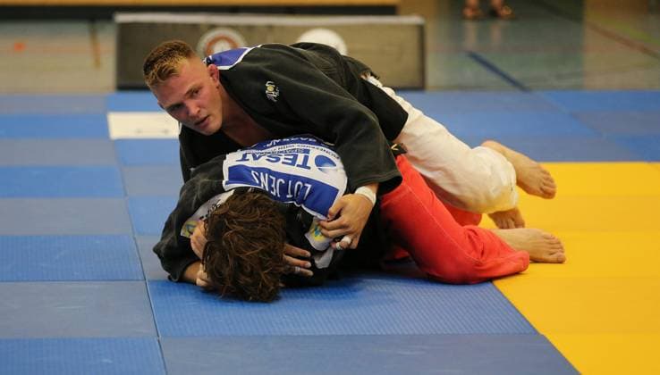 24 06 2023 xmgoodx Offenbach 1 Judo Bundesliga 2023 1 JC Samurai Offenbach vs TSG BACKNANG Markus Seifert Samurai vs Benjamin Lütjens Backnang