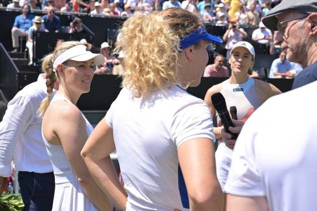 25 06 2023, xbrx, tennis Bad Homburg Open WTA 250, emspor, v l farewell match Petkovic, Andrea GER ,Kerber, Angelique GER , Friedsam, Anna Lena GER , Petkovic, Andrea GER , interview, will be interviewed Bad Homburg