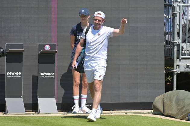25 06 2023, xbrx, tennis Bad Homburg Open WTA 250, emspor, v l farewell match Petkovic, Andrea GER , Schuettler, Rainer GER , gestures, gesturing with arms Bad Homburg