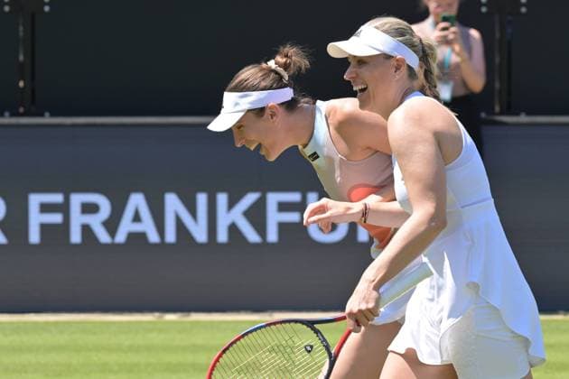 25 06 2023, xbrx, tennis Bad Homburg Open WTA 250, emspor, v l farewell match Petkovic, Andrea GER , smiles, smile, smile, Petkovic, Andrea GER , Kerber, Angelique GER Bad Homburg
