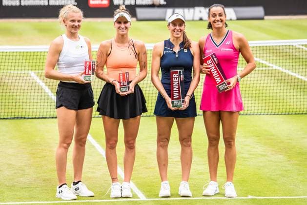 Bett1 Open WTA 500 Berlin, 25 06 2023 Katerina Siniakova Czech Republic Marketa Vondrousova Czech Republic Luisa Stefani Brazil Caroline Garcia France Bett1 Open Final WTA 500 Steffi Graf Stadium, Rot Weiss Tennis Club, Berlin, 25 06 2023 Bett1Open Copyright: xBEAUTIFULxSPORTS LucianoxLimax