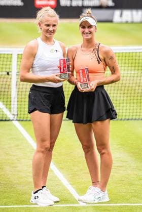 Bett1 Open WTA, Tennis Damen 500. Berlin, 25.06.2023 Katerina Siniakova (Tschechien) Marketa Vondrousova (Tschechien) Bett1 Open Finale WTA 500. Steffi Graf Stadion, Rot-Weiss Tennis Club, Berlin, 25.06.2023 Bett1Open *** Bett1 Open WTA 500 Berlin, 25 06 2023 Katerina Siniakova Czech Republic Marketa Vondrousova Czech Republic Bett1 Open Final WTA 500 Steffi Graf Stadium, Rot Weiss Tennis Club, Berlin, 25 06 2023 Bett1Open Copyright: xBEAUTIFULxSPORTS LucianoxLimax